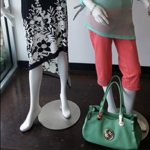 Not your daughter bran denim Capri - Picture 4 of 4